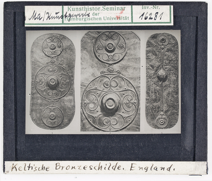 Vorschaubild Keltische Bronzeschilde aus England Diasammlung